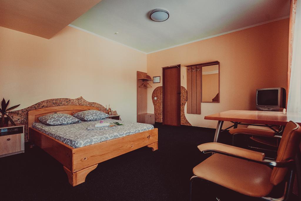 Formula 1 Motel Ivano-Frankivsk Rom bilde